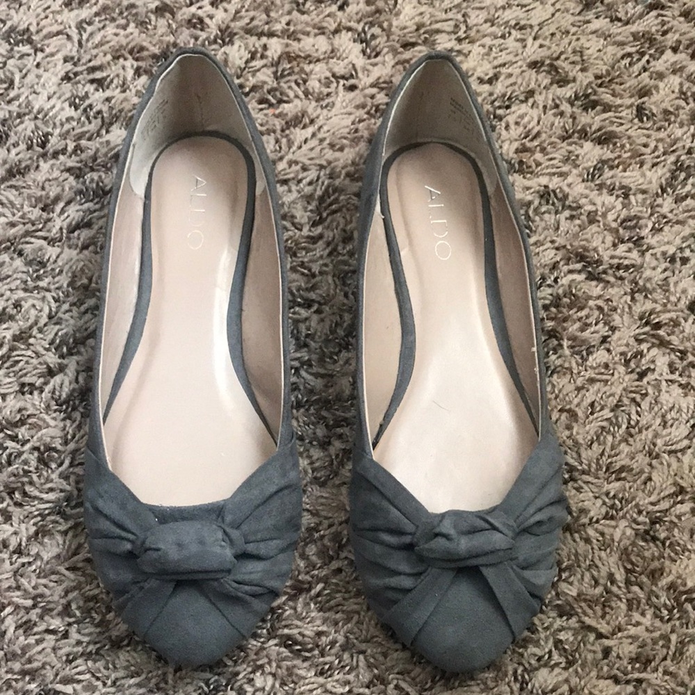 Aldo Flats. Grey. Size 38 (7.5). New. Never worn.